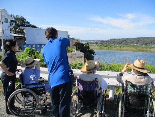 クリックで画像が拡大できます *