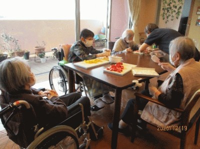 クリックで画像が拡大できます *